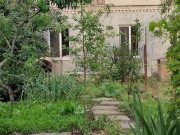 Overgrown path, this is not a problem at all. 14/16