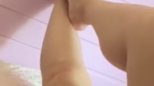@tici_feet IG Tici feet tici_feet showing my feet in my bed (part 3)