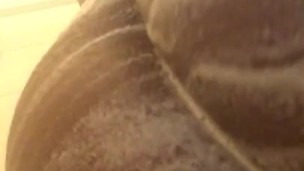 Ebony fat ass in the shower ! Come help me daddy 