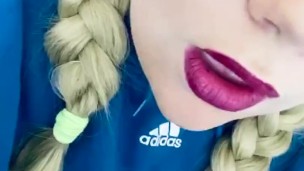 Daddy’s girl talks dirty and sucks dildo