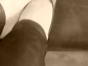 Les pieds d'une coquine très chaude