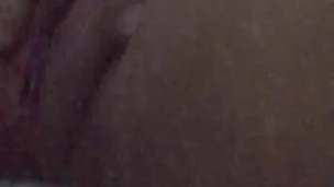 Milf fingers and squirts hard 