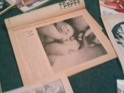 Cecile Pleasure se masturba con vídeos y revistas 10/16