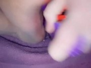 BBW MASTERBATES AND SQUIRTS FOR THE FIRST TIME