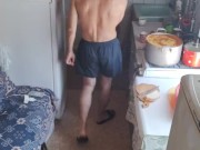 Cooking apricot for the winter is a tasty pastime. 14/16