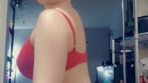 Twerking in my panties & smoking hookah