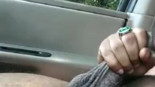 Masterbating in my Jeep til I cum