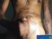 Busting A Big Nut - Screenshot 1 of 16 - HD