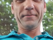 Friends sing. - Screenshot 1 of 16 - HD