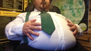 suited belly smoke clip