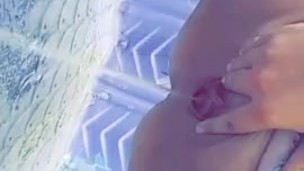 Quick pee in a lil pool