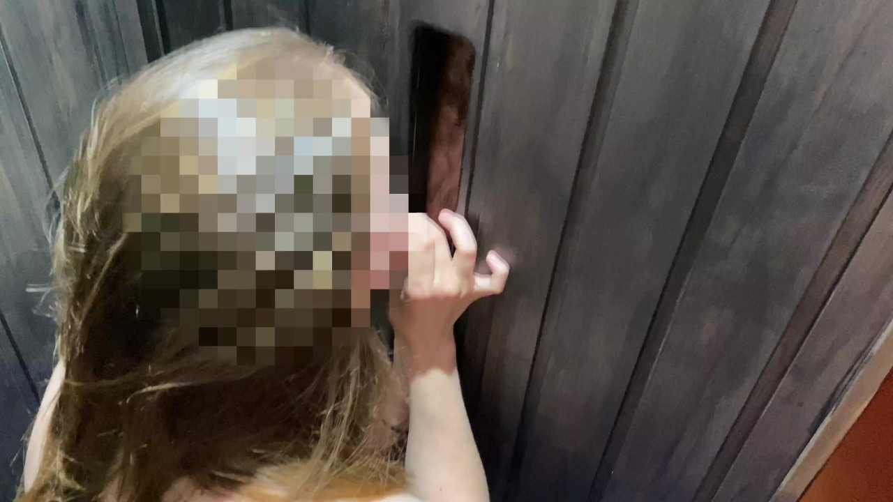 Wife tries glory hole for the first time - RedTube