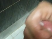 Кончил в душе - Screenshot 14 of 16 - Sperm