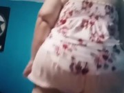 Big girl twerking