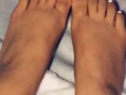 Latina toes