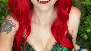 Poison Ivy Spit Play Clip Cosplay Redhead