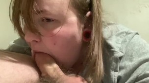 Close Up BBW milf sucking his cock and swallowing his load