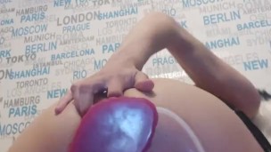 Using a big dildo to fill my hole