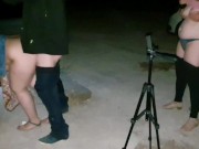 Dogging - Un extraño se acerca y permito que se folle a mi mujer delante nuestra. Parte 3 8/16