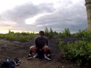 Публично трахнула своего мальчика на крыше заброшки 13/16