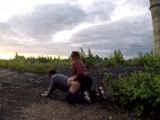 Публично трахнула своего мальчика на крыше заброшки 9/16