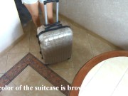 Сексуальная мачеха приехала из отпуска и ее пасынок трахнул ее на столе! 3/16