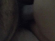 la ayudo con el internet y me presta la colita