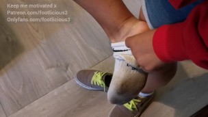 I stole my lil stepsisters dirty socks & wore them!