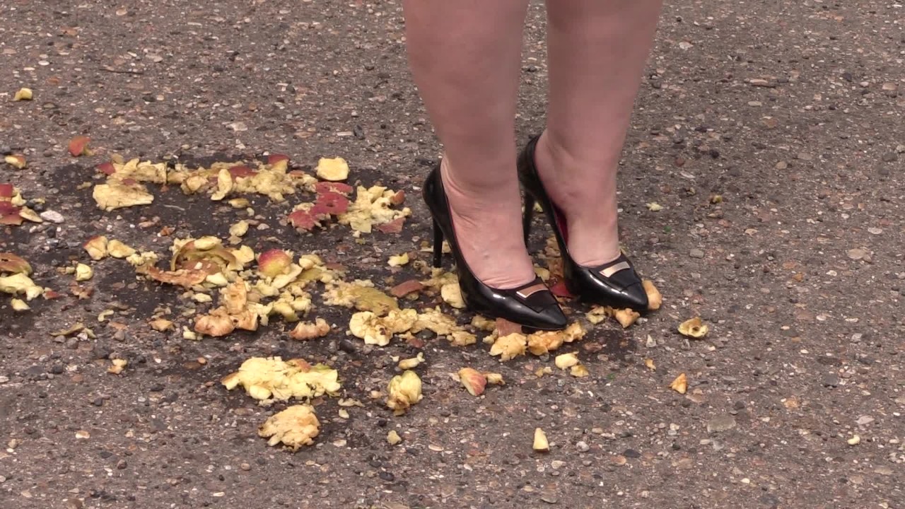 Crush fetish outdoors Fat legs in high heel shoes crush apples
