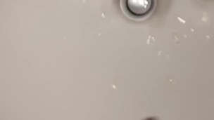 Punheta no wc