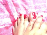 A mix of boobs and feet play with Carlycurvy!  4/16