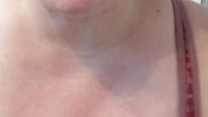 BBW Gym Hottie Gives Quick Post Workout JOI