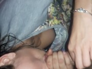 Hace twerk con su gran culo mientras la chupa 13/16