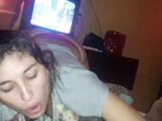 Hace twerk con su gran culo mientras la chupa 9/16