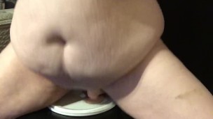 Chubby babe rides dick