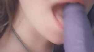 Desperate slut sucks her toy 