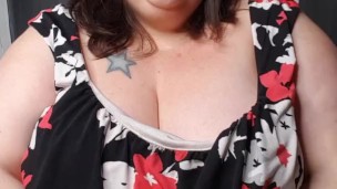 Stroke your cock while i smoke.