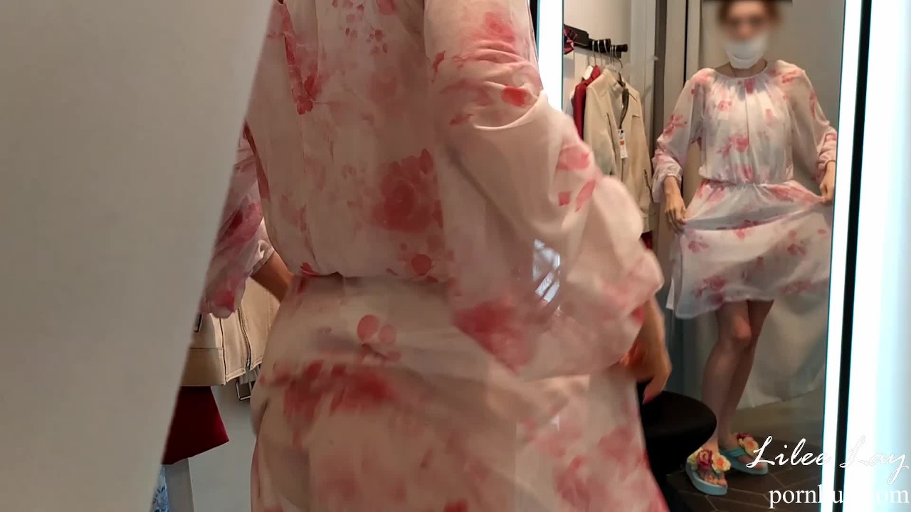 Nacktes Mädchen in Umkleidekabine - Kostenloses Sex-Video - RedTube
