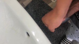 Was to horny had to bust a nut in the restroom