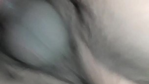 Entrego mi colita a mi vecino virgen