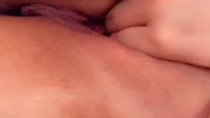 Fingering my wet pretty pussy 