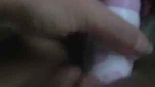 Horny woman finds something to make her cum #objectsinpussy