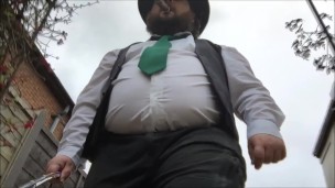 fat guy waddle
