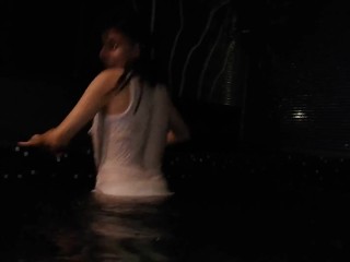 Me meti a nadar con mi ropa