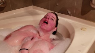 Masturbating in the tub with my hair slicked back- Stacey38G