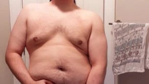 Chubby guy quickly cums before the power goes out