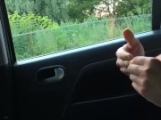 Взрослая девушка увликательно смотрит на самоотсос 4/16