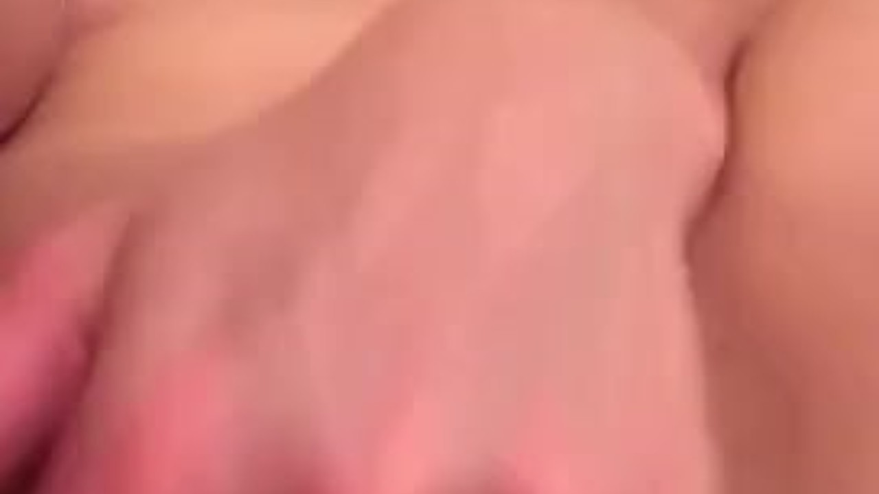 Fingered secretly on bright day and my friend doesn't notice it - RedTube