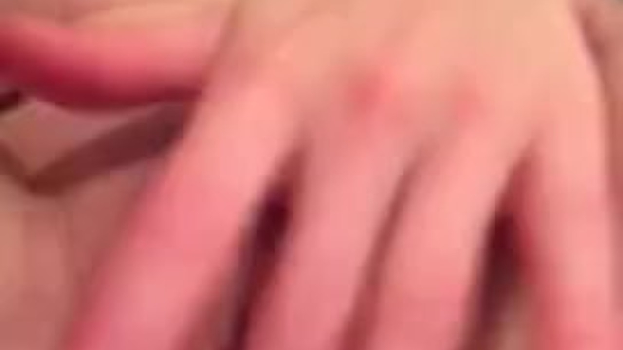Fingered secretly on bright day and my friend doesn't notice it - RedTube
