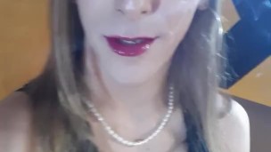 Tranny fetish smokes Vs120s 